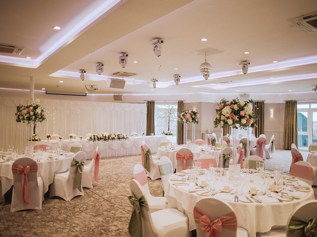 柯玛尔和金斯帕酒店主图