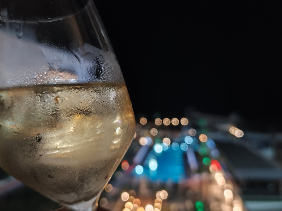 怀特城市度假酒店主图