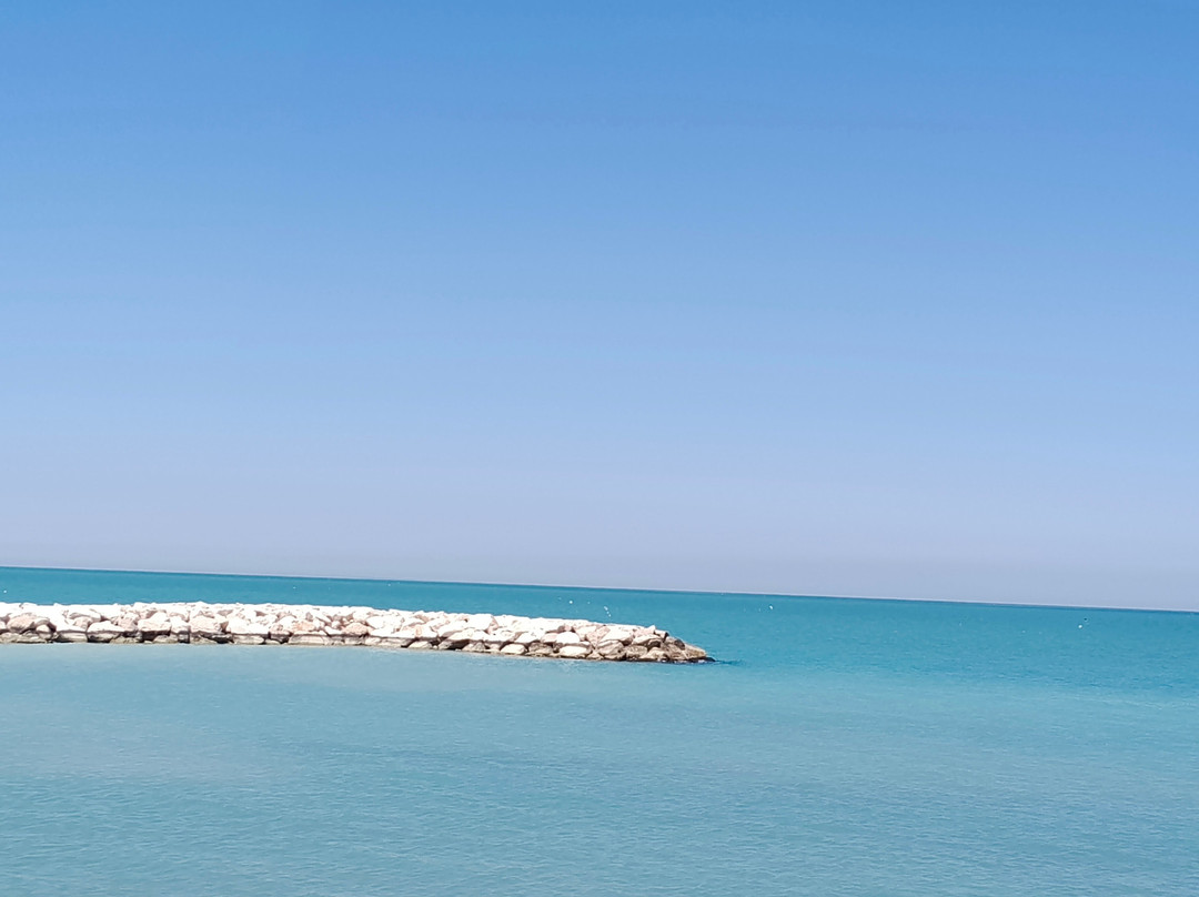 Spiaggia Di Montemarciano-Marina di Montemarciano必去景点