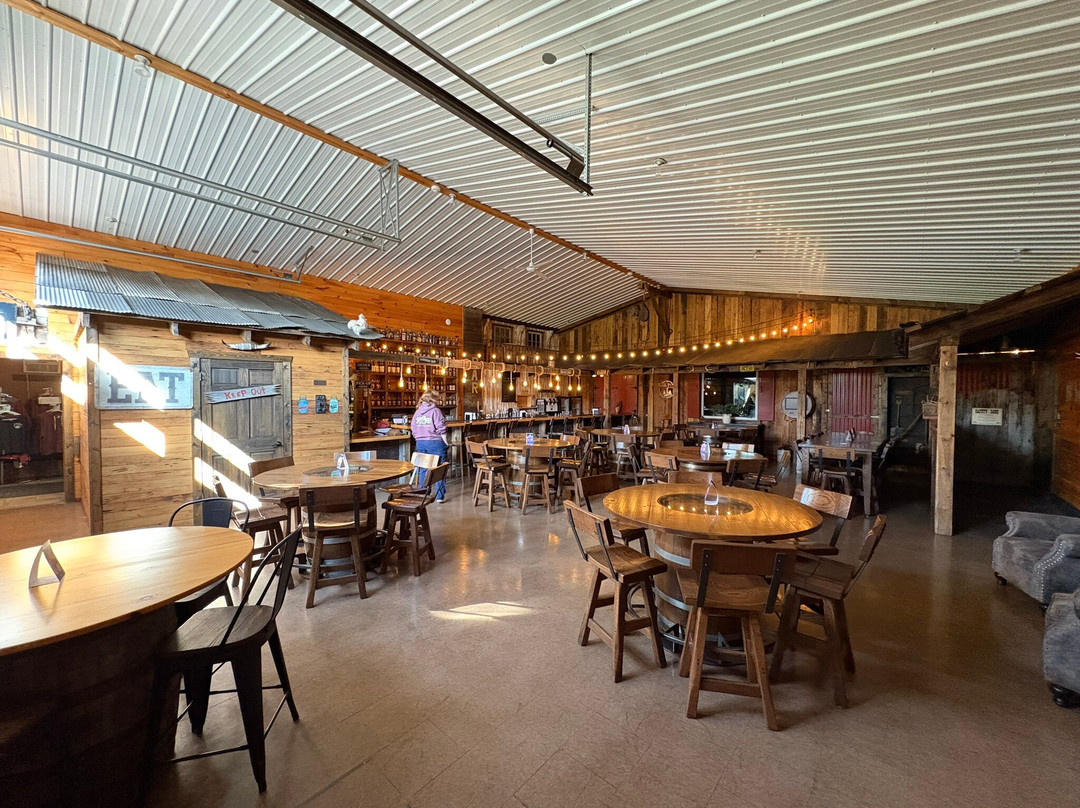 Tall Pines Distillery-Salisbury必去景点
