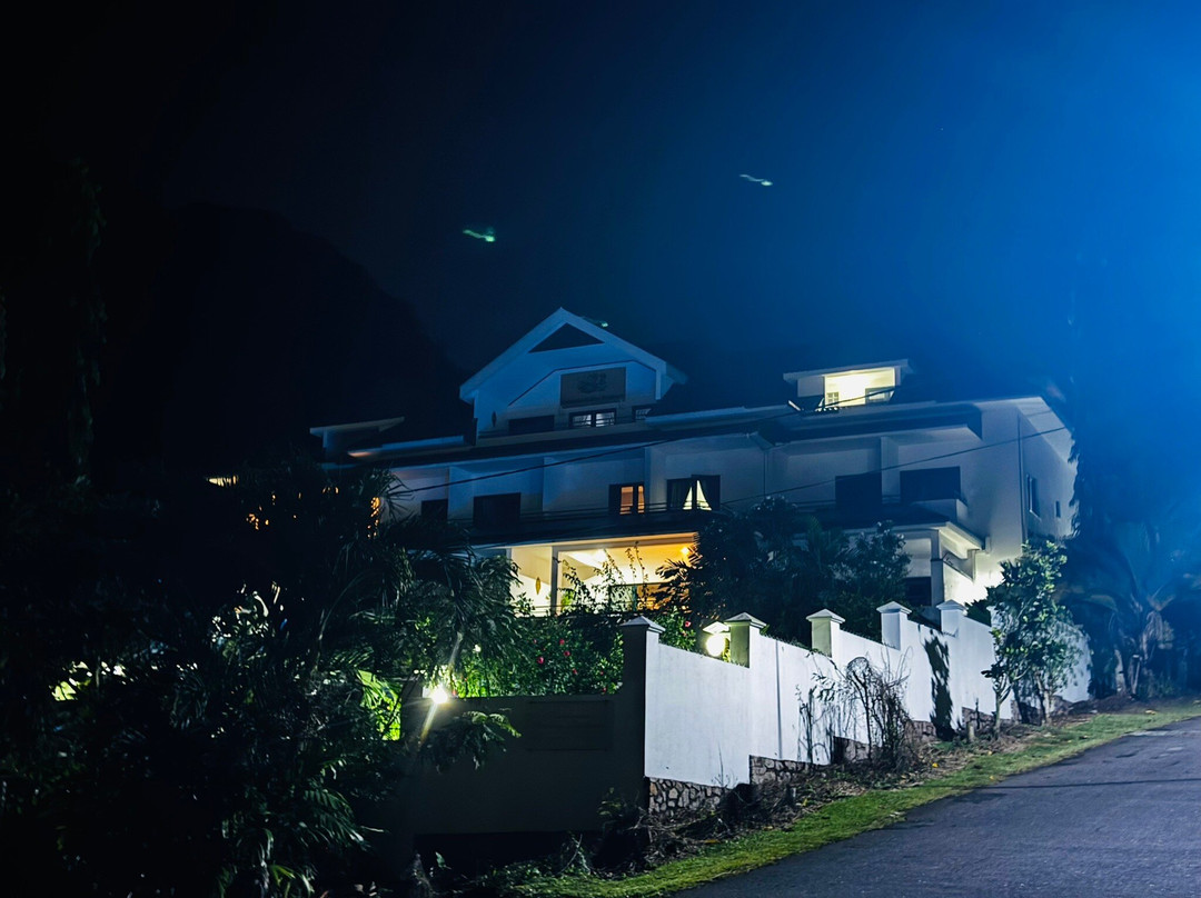 汉尼曼假日居家酒店主图