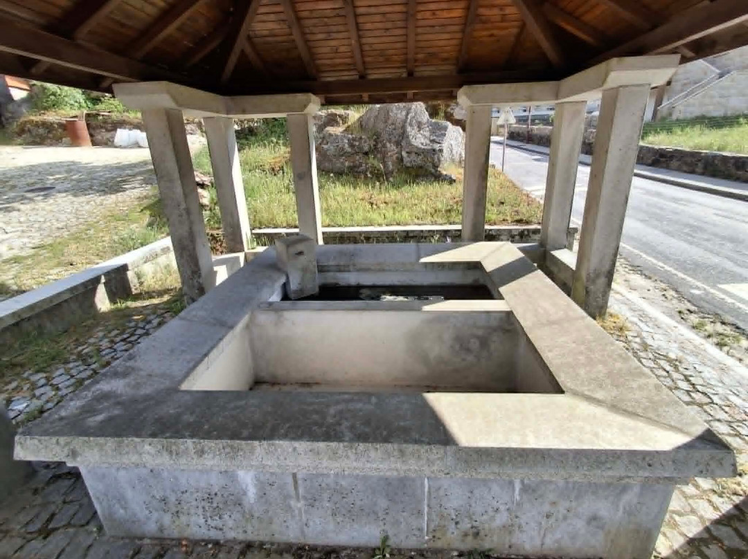 Lavadouro Público de Castro Laboreiro