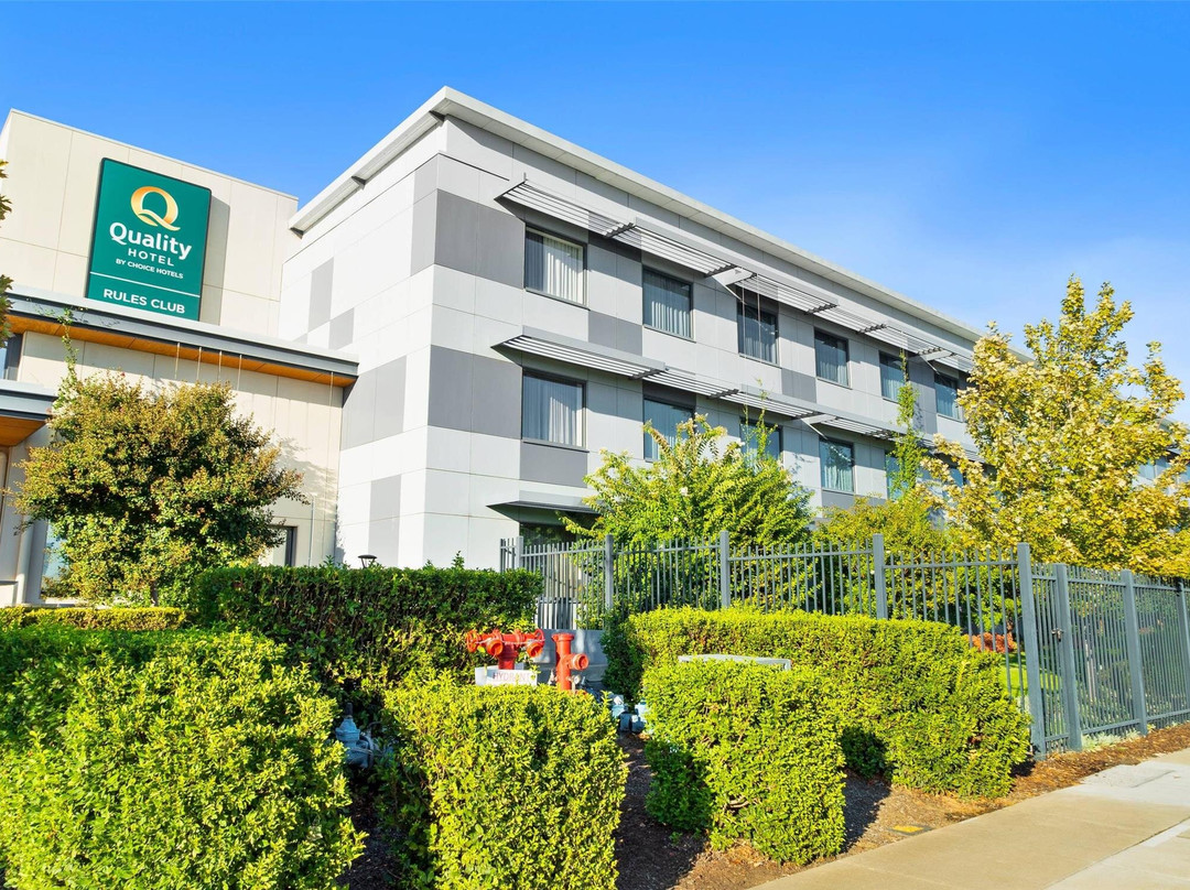 沃加鲁尔斯俱乐部品质酒店