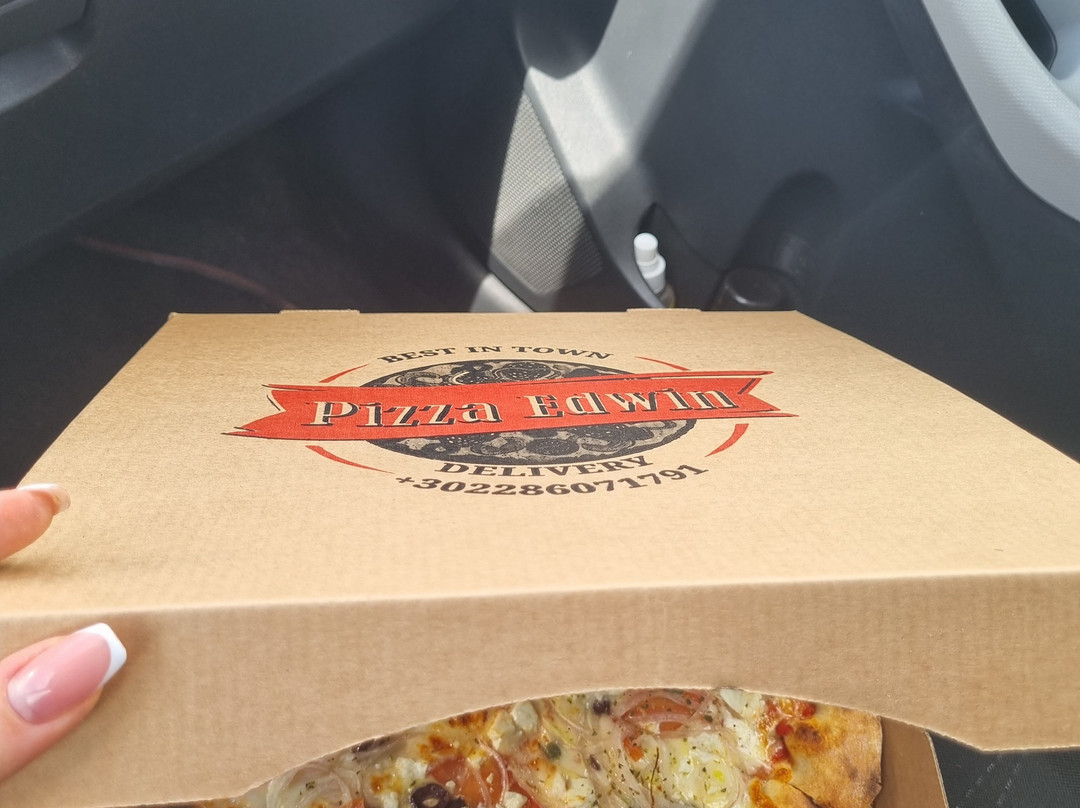 Pizza Edwin Santorini