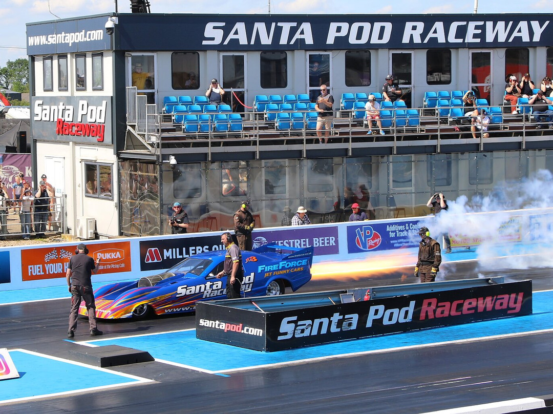 Santa Pod Raceway-韦灵伯勒必去景点