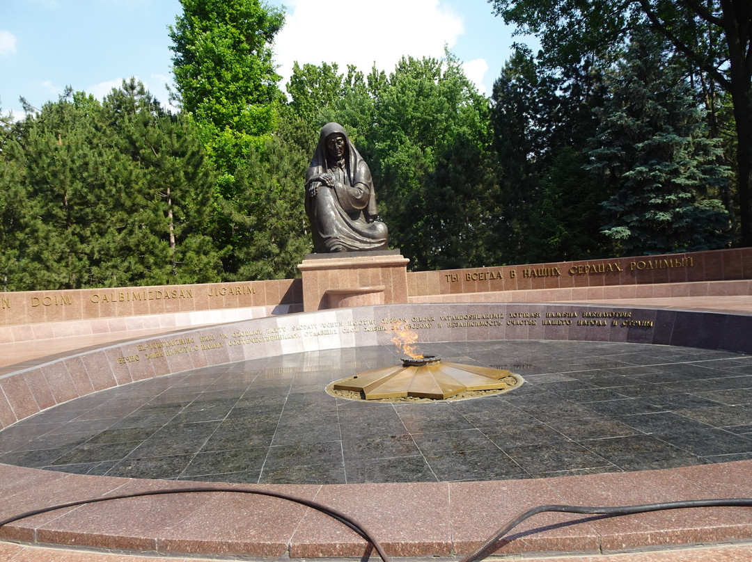 World War II Memorial-塔什干必去景点