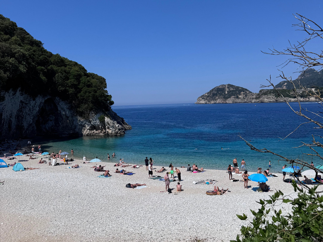 Rovinia Beach-Paleokastritsa必去景点