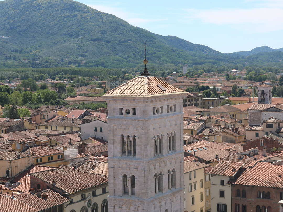 Torre delle Ore-卢卡必去景点