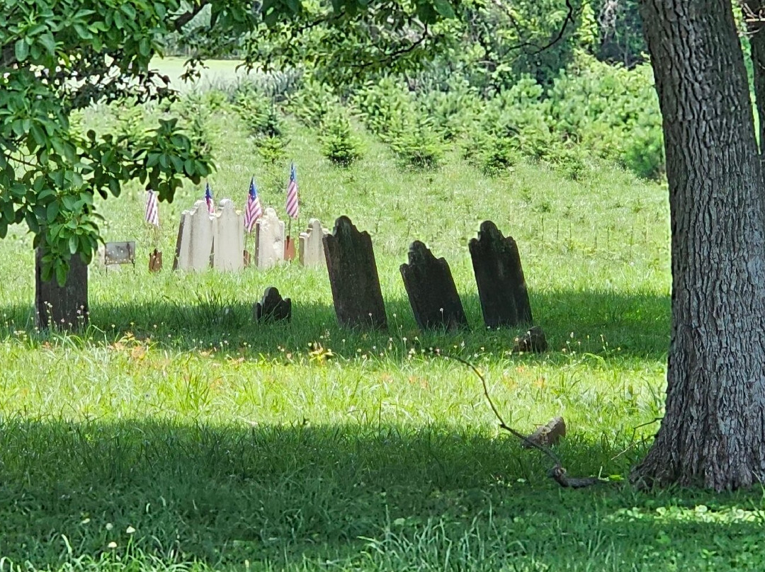 Old Stone Graveyard-Landenberg必去景点