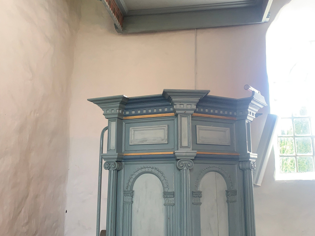 Vester Alling Kirke-Auning必去景点