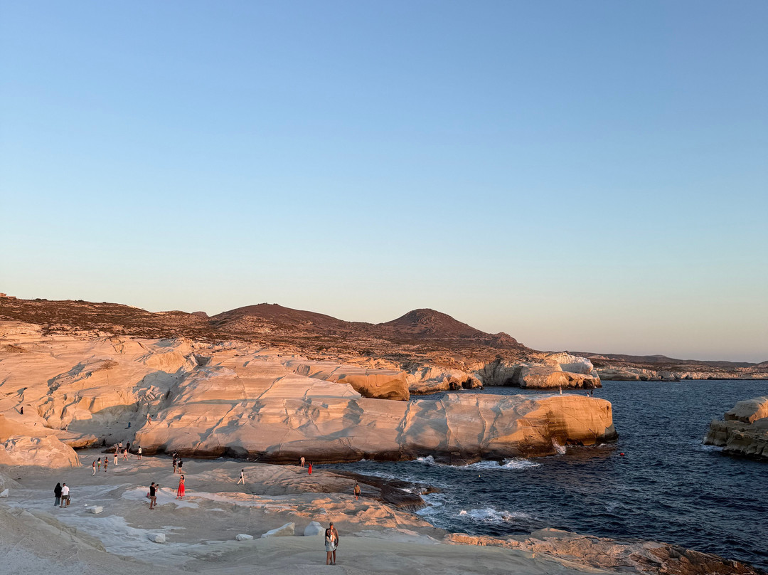 Sarakiniko Beach-米洛斯岛必去景点
