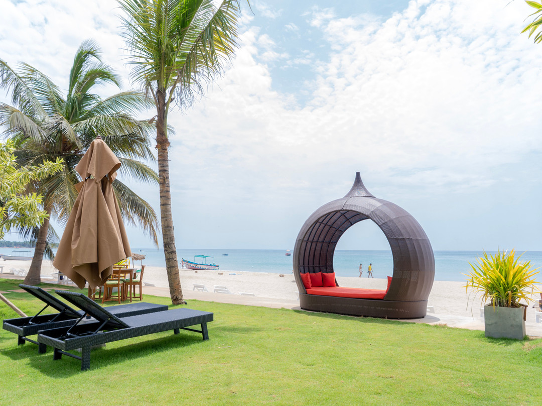 Uppuveli Beach Resort by Aathi