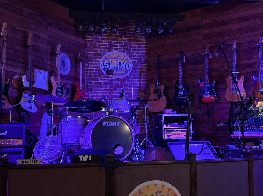 Electric Island Live Music Bar-提亚必去景点