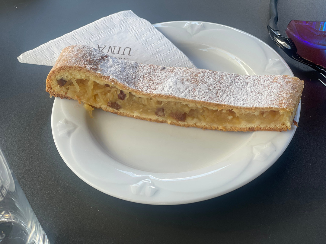 Bar Uina