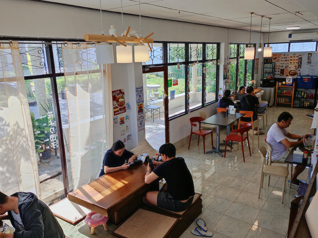 Curry House By Wabi-Sabi