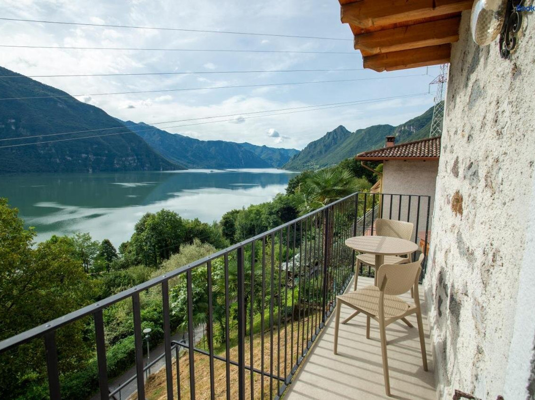 Le Cornici Home Suites - Apartments - Lake Idro