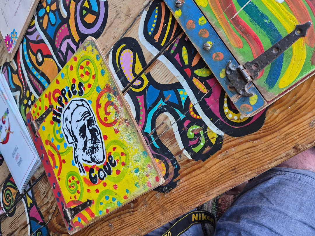 Hippies Cave