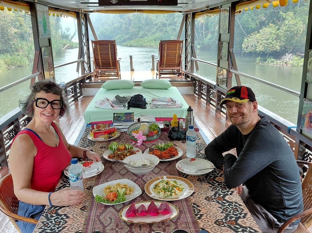 Orangutan Houseboat Tour-Kumai必去景点