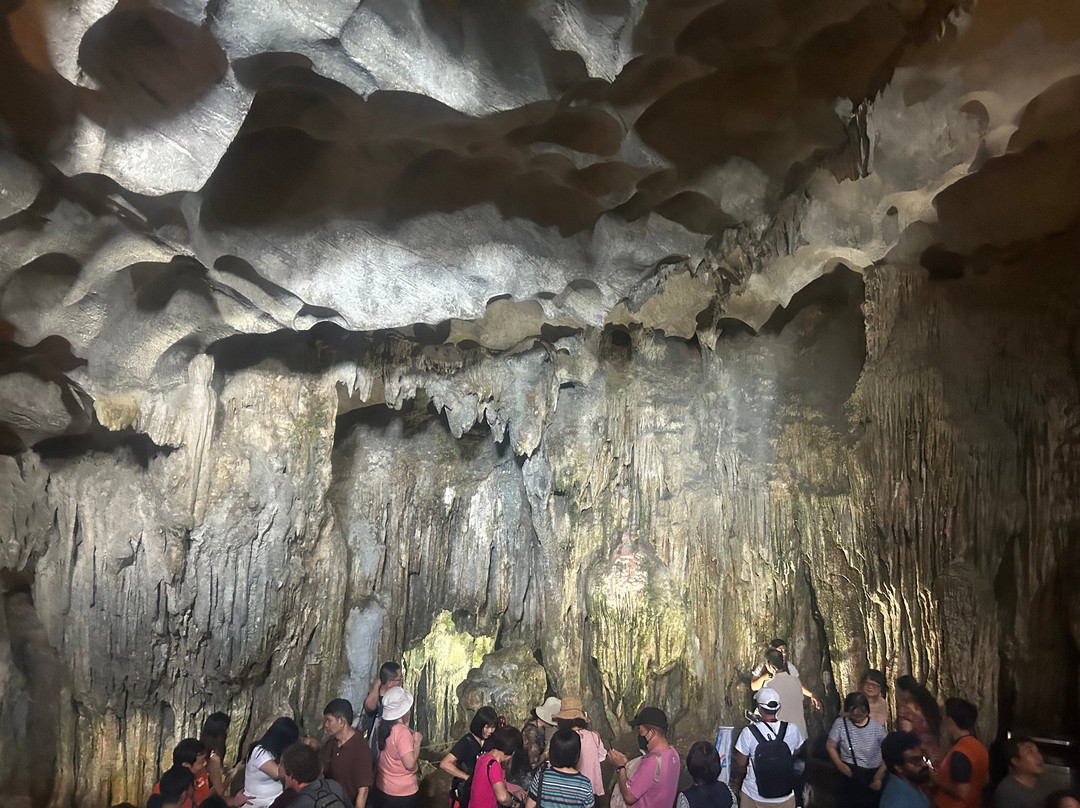 Sung Sot Cave-下龙湾必去景点