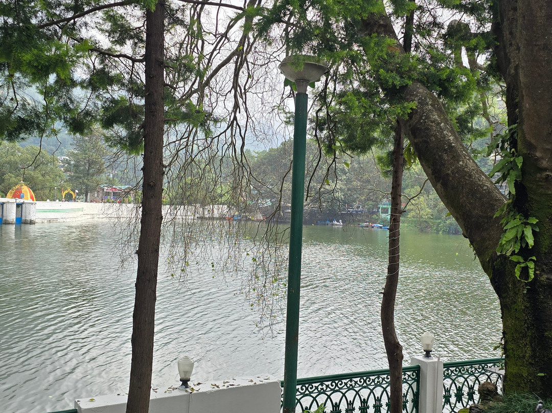 Aquarium Island Cafe Bhimtal-Bhimtal必去景点