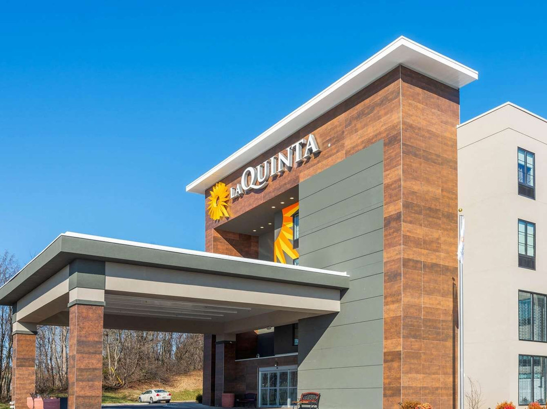 La Quinta Inn & Suites by Wyndham Aberdeen-APG