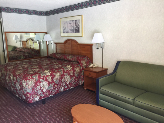 East Ellijay酒店住宿-Budget Inn