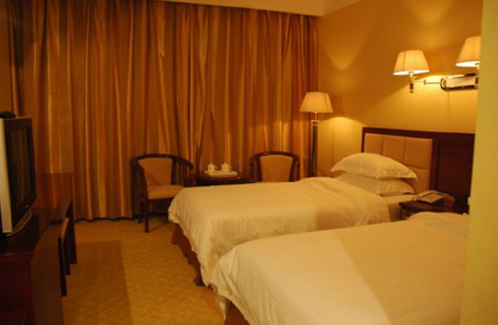 获嘉县酒店住宿-万水千山大酒店