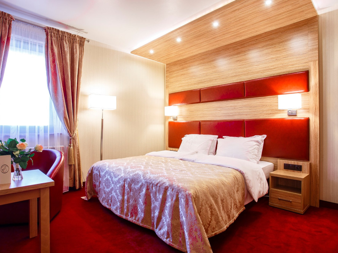 Jastkow酒店住宿-Etiuda Hotel