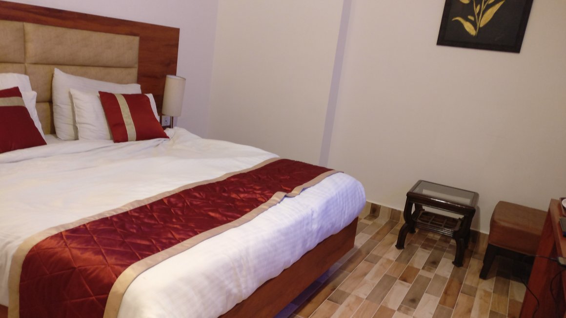 Red Crown Hotel-官方