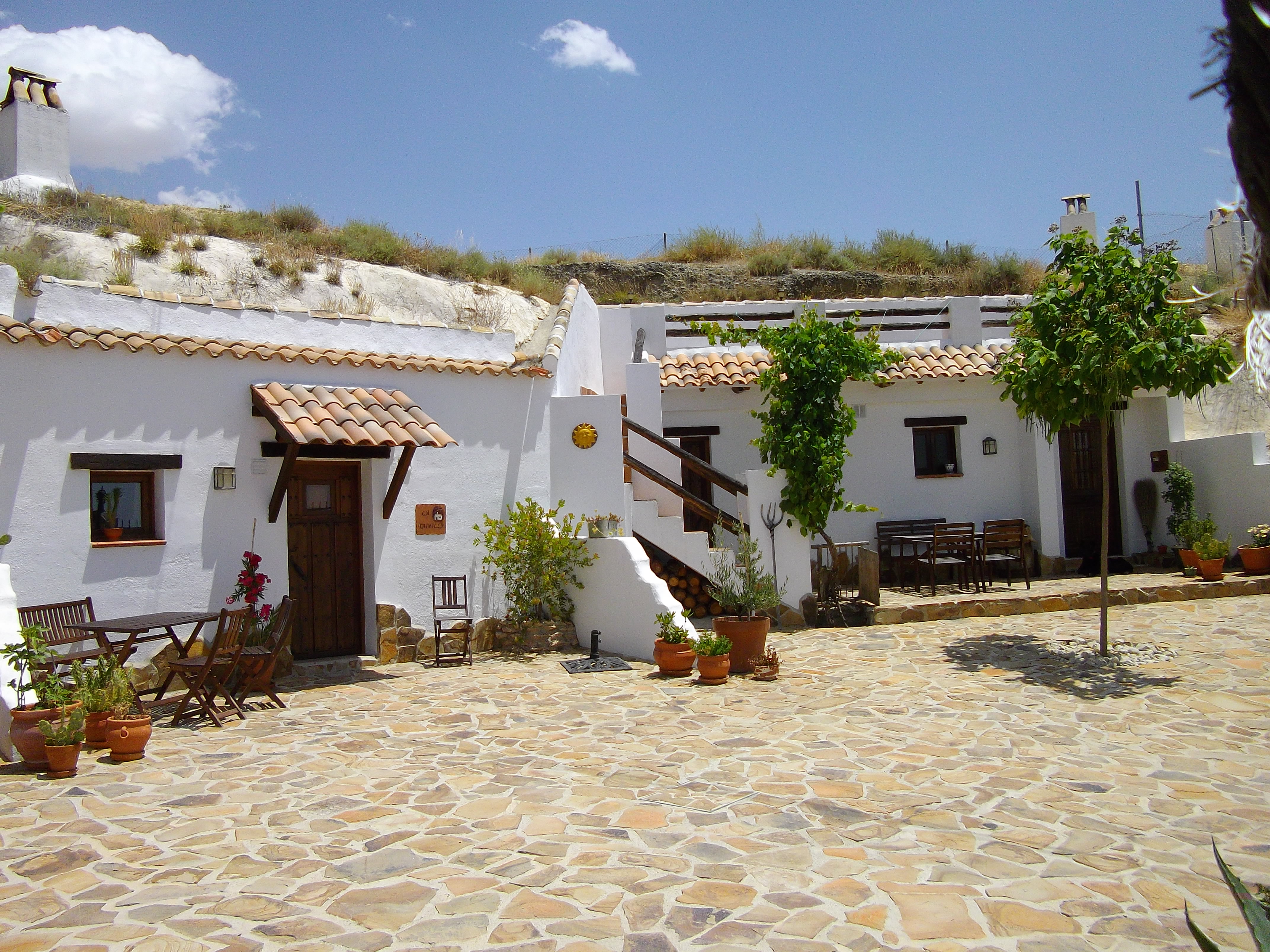 Cuevas Barrio Las Santas-官方