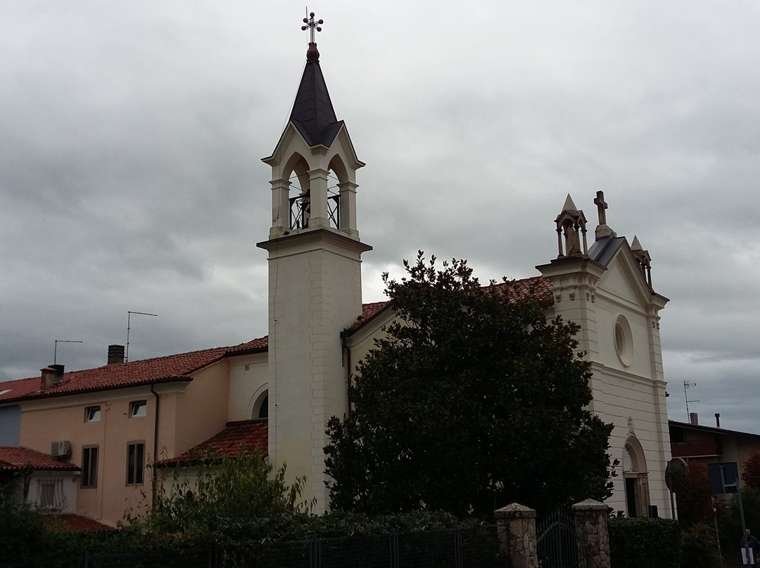 Chiesa Della Madonna Di Lourdes景点图片