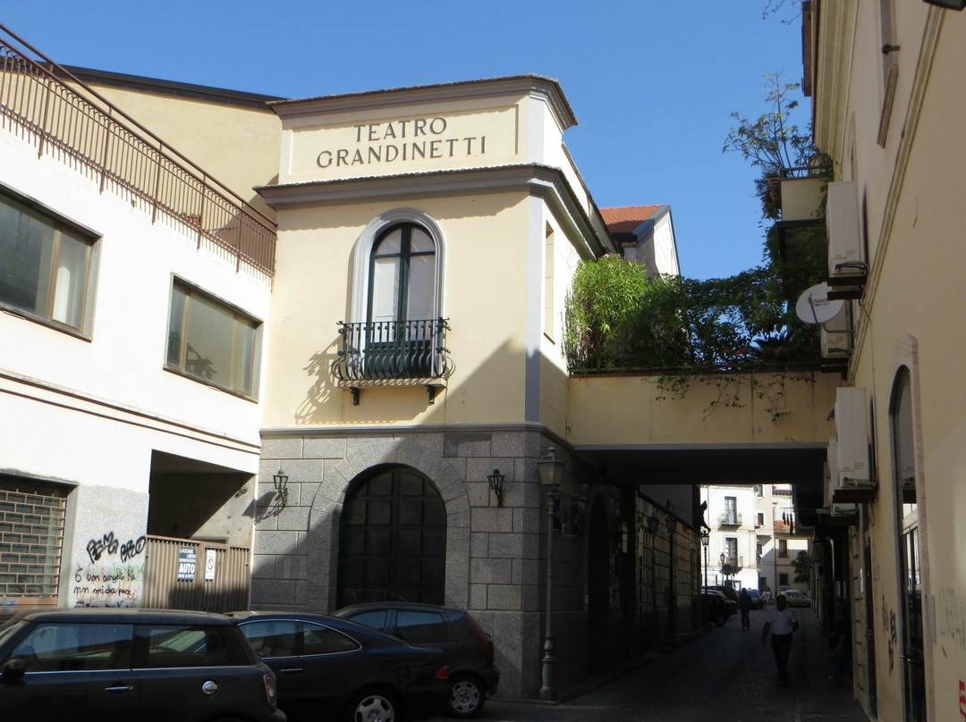 Teatro Grandinetti-拉梅齐亚泰尔梅必去景点