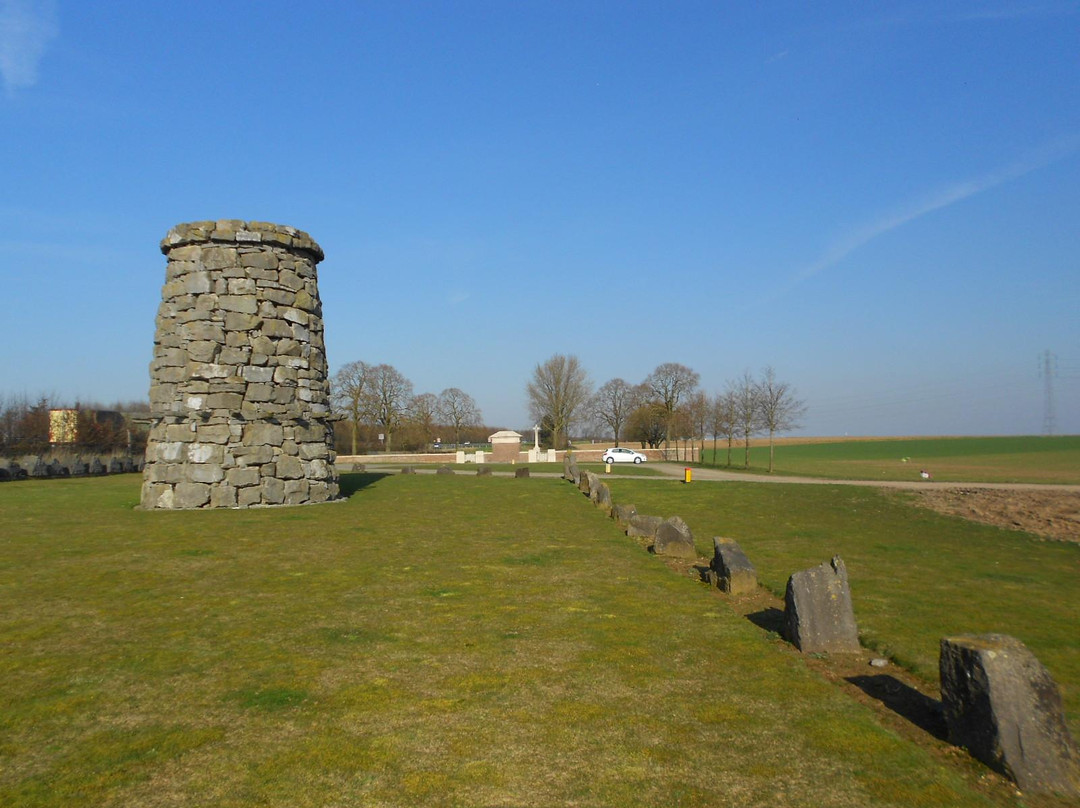 Point-du-Jour-Cemetery-Athies必去景点