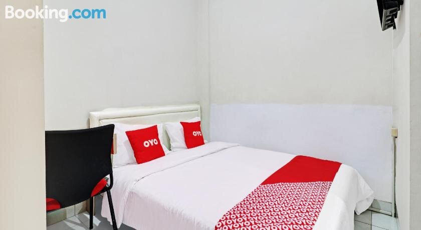 OYO 90452 Pillow Inn