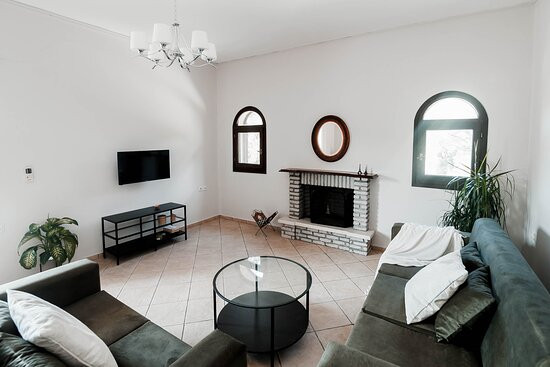 Evgenias Sea View Apartments主图