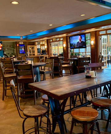 Falcon's Bar & Grill餐厅图片