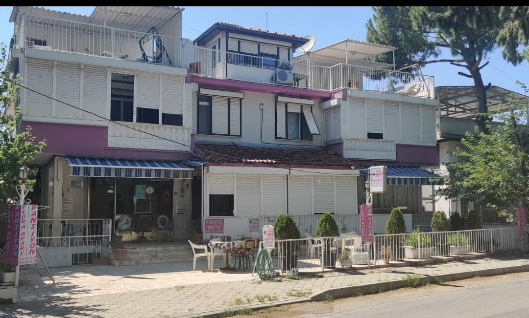 FLORA PANSİYON