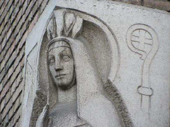 Katholische Kirche St. Hildegard und St. Johannes der Täufer-吕德斯海姆必去景点