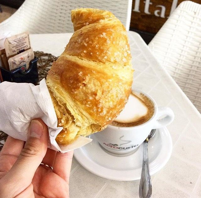 Capo Testa餐馆和美食-Caffe' Italiano