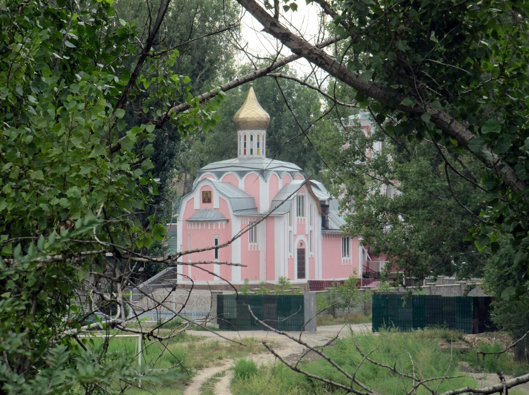 Kamennoye Plato旅游景点-Temple of the Holy Martyr Paraskeva