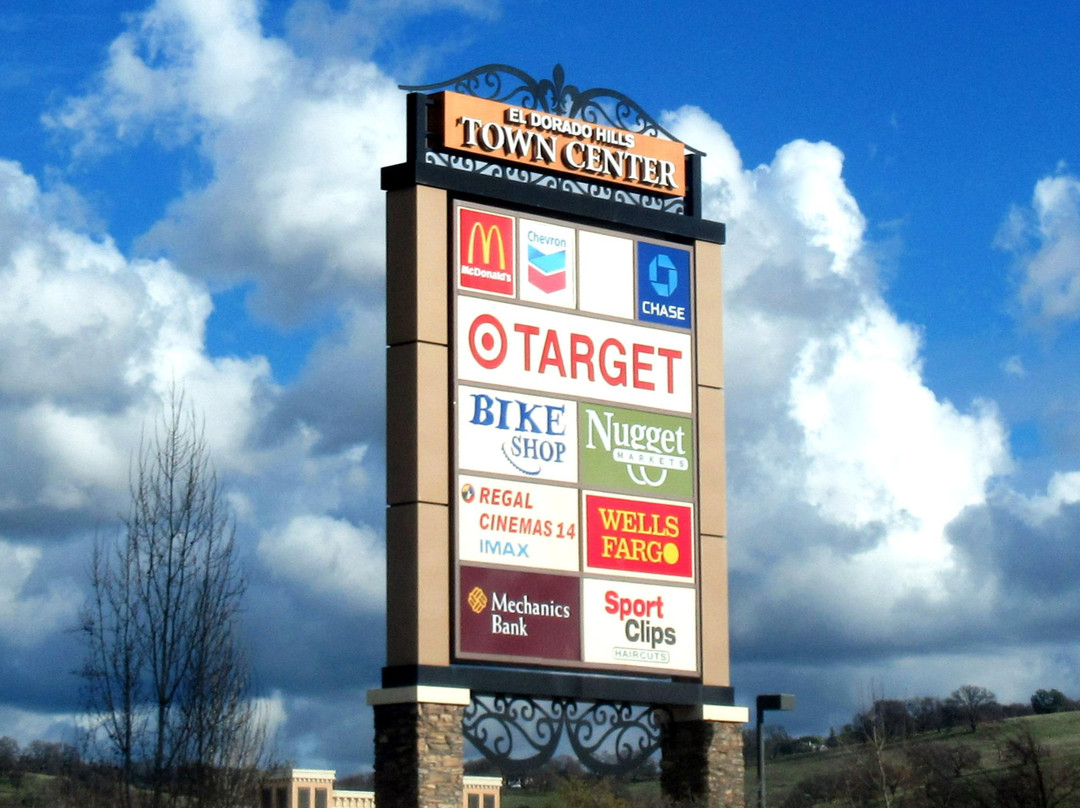 El Dorado Hills旅游景点-El Dorado Hills Town Center