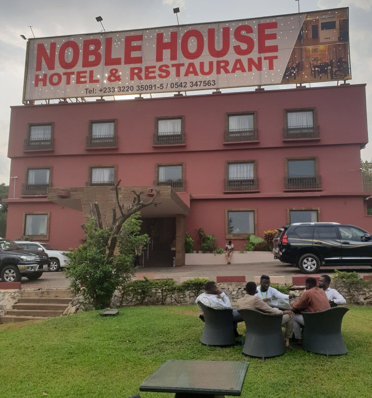 Noble House Hotel主图