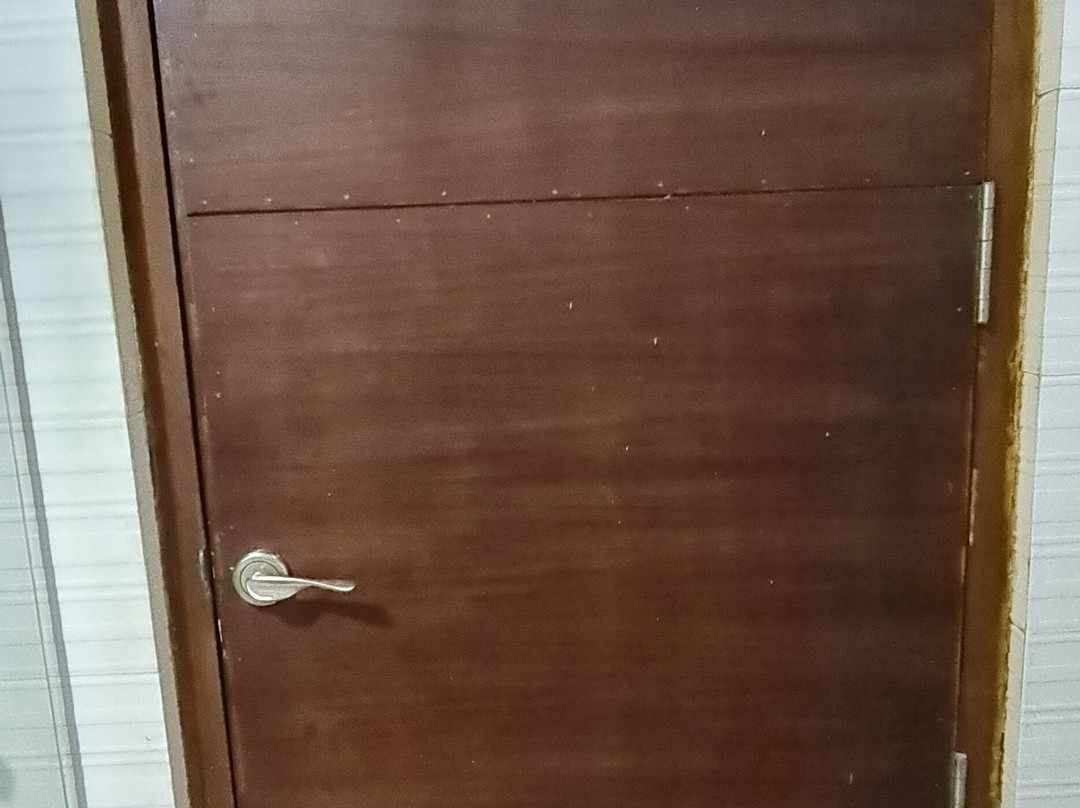 La Silver Leaf Hotel