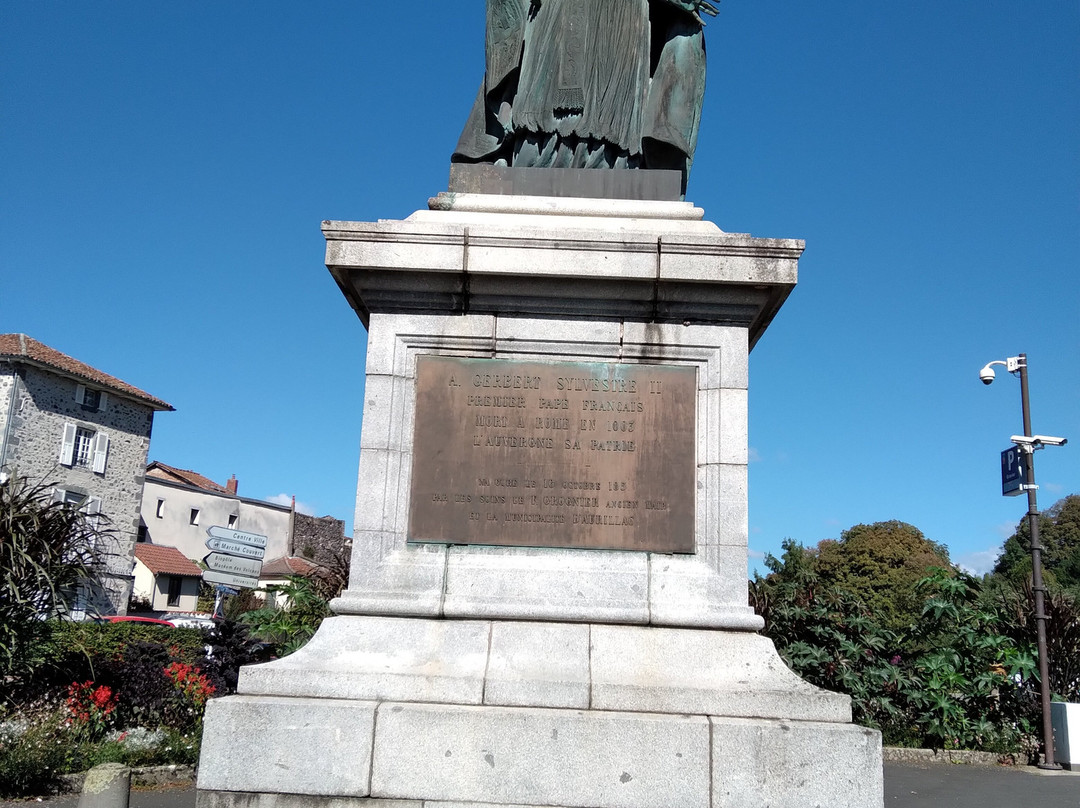 Statue Du Pape Gerbert À Aurillac景点图片