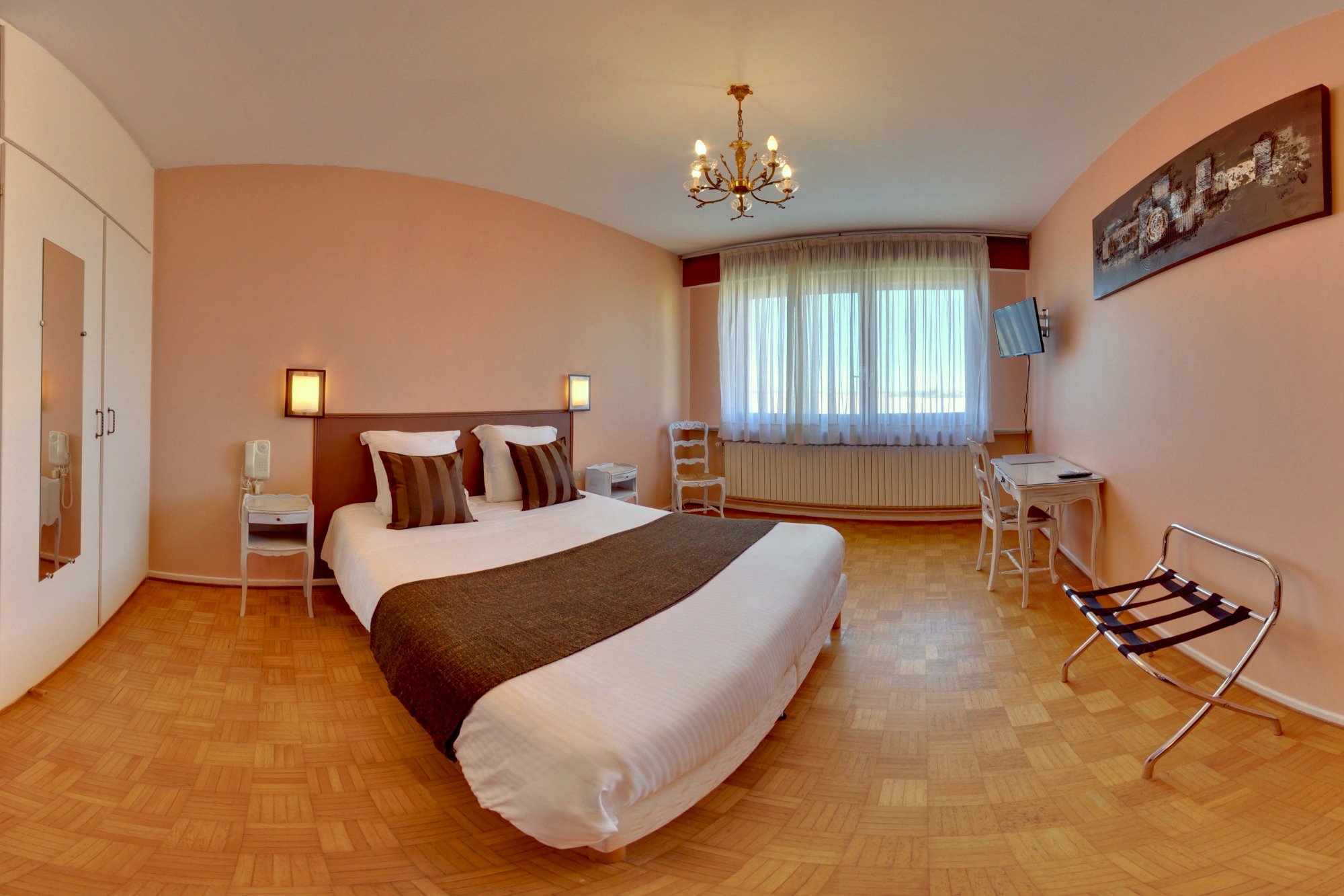 Auberge du Gros-官方