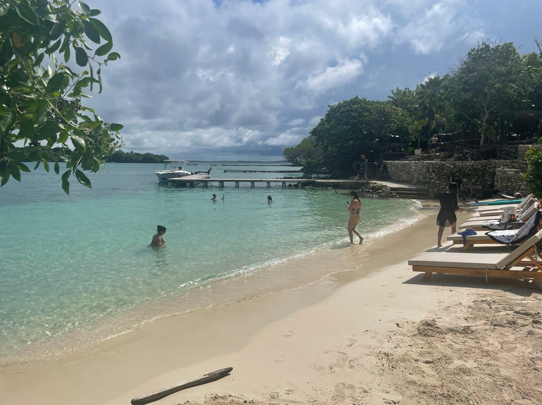 Pa'ue Beach Lounge-卡塔赫纳必去景点