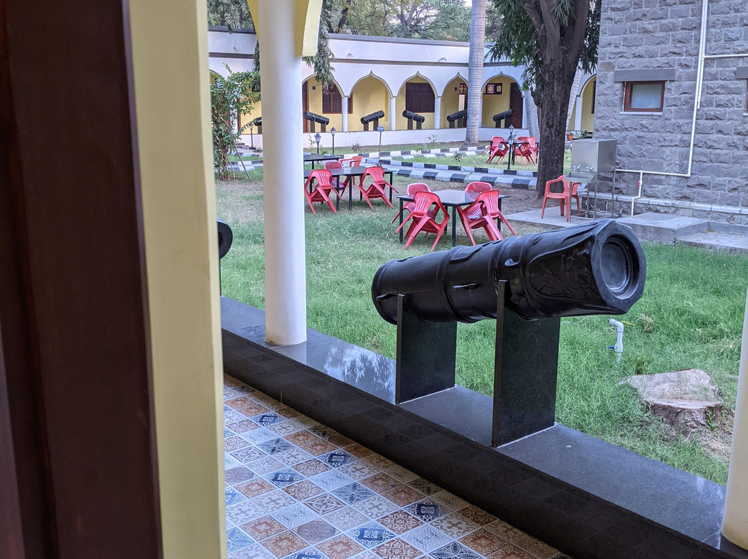 Hotel Mayura Adilshahi Bijapur主图