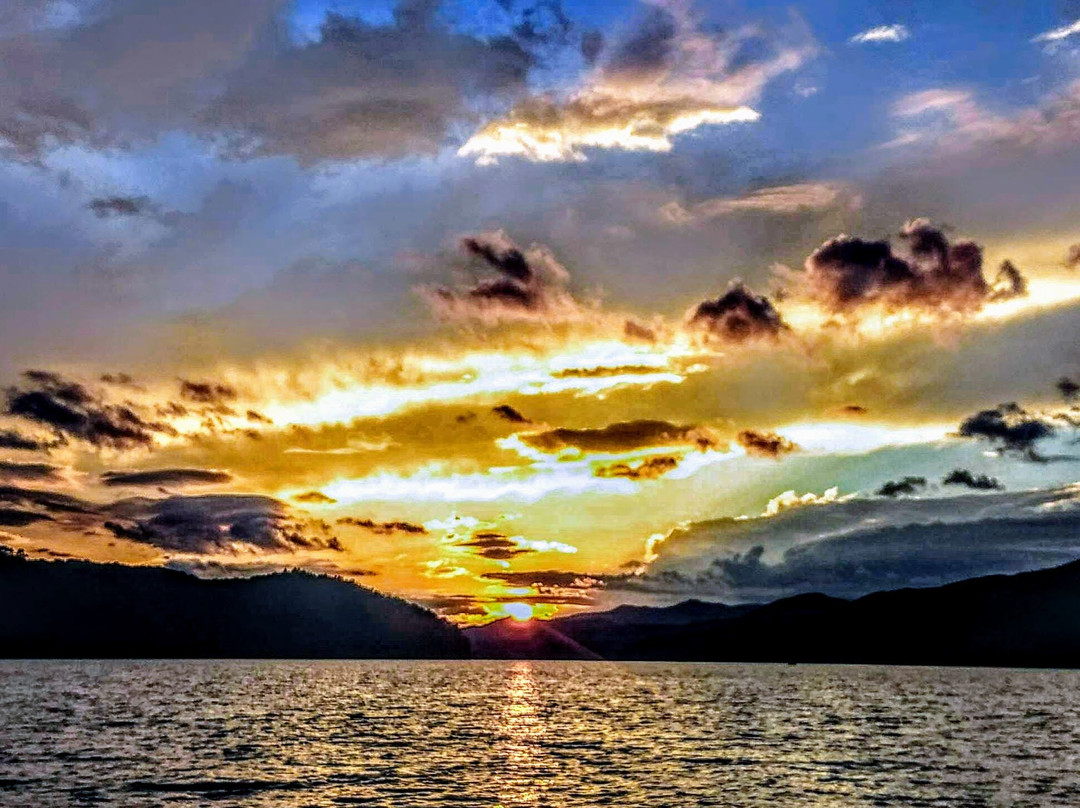 The Sunny Day Adventure Company-Almond必去景点