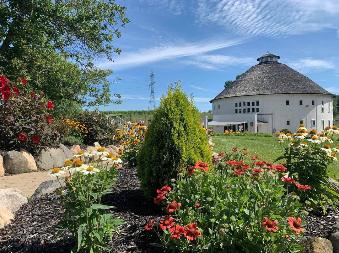 Round Barn Winery & Estate景点图片