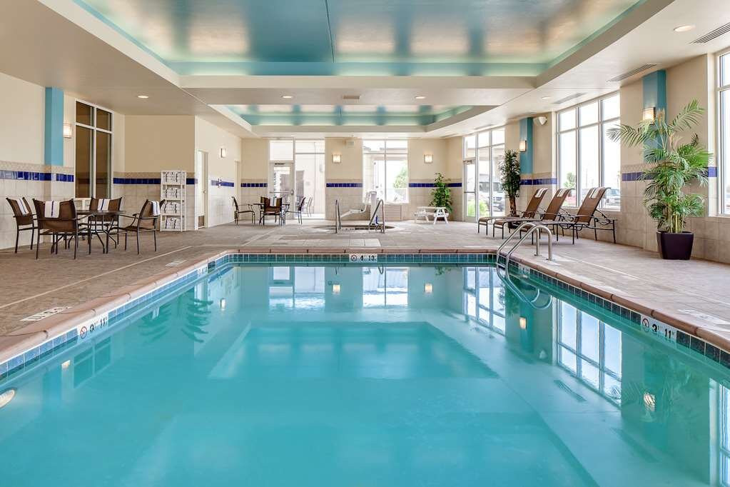 东奥马哈/康瑟尔布拉夫斯希尔顿花园酒店主图